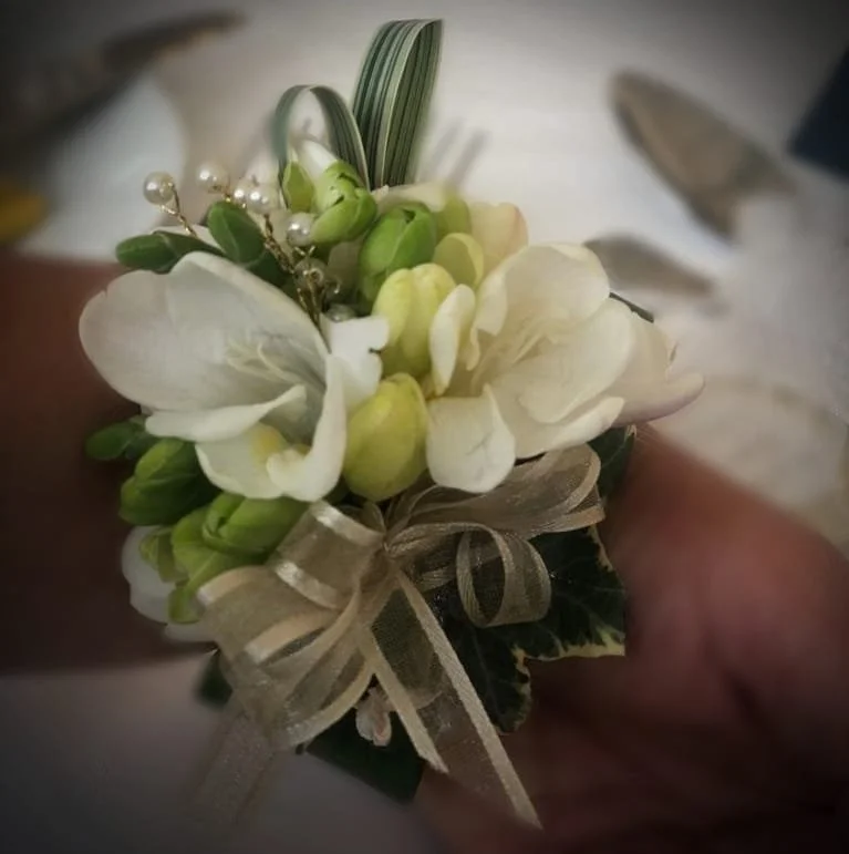 Fresh on sale flower corsage